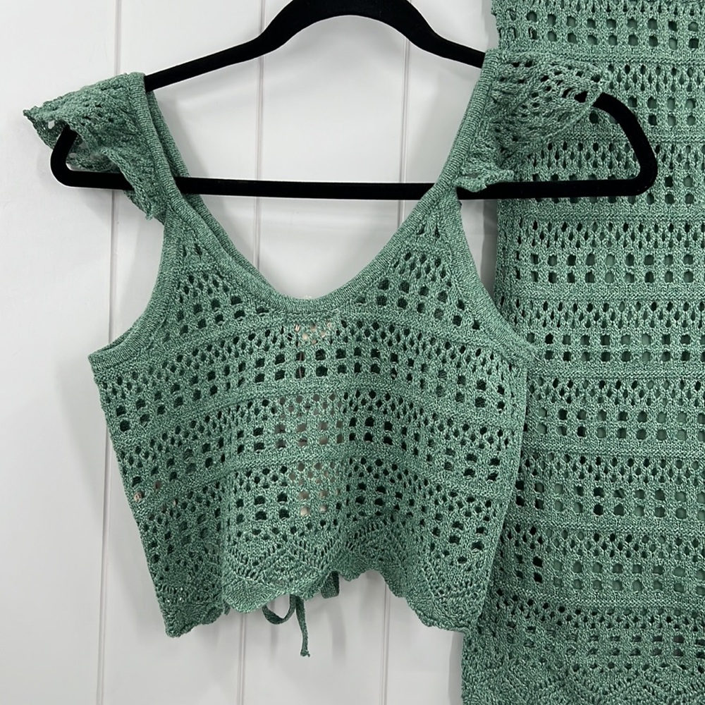 🆕Hem & Thread Crochet Knit Top & Skirt Set Scallop detail S,M & L Available - Picture 6 of 10